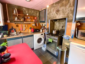 Photo 7- click for photo gallery